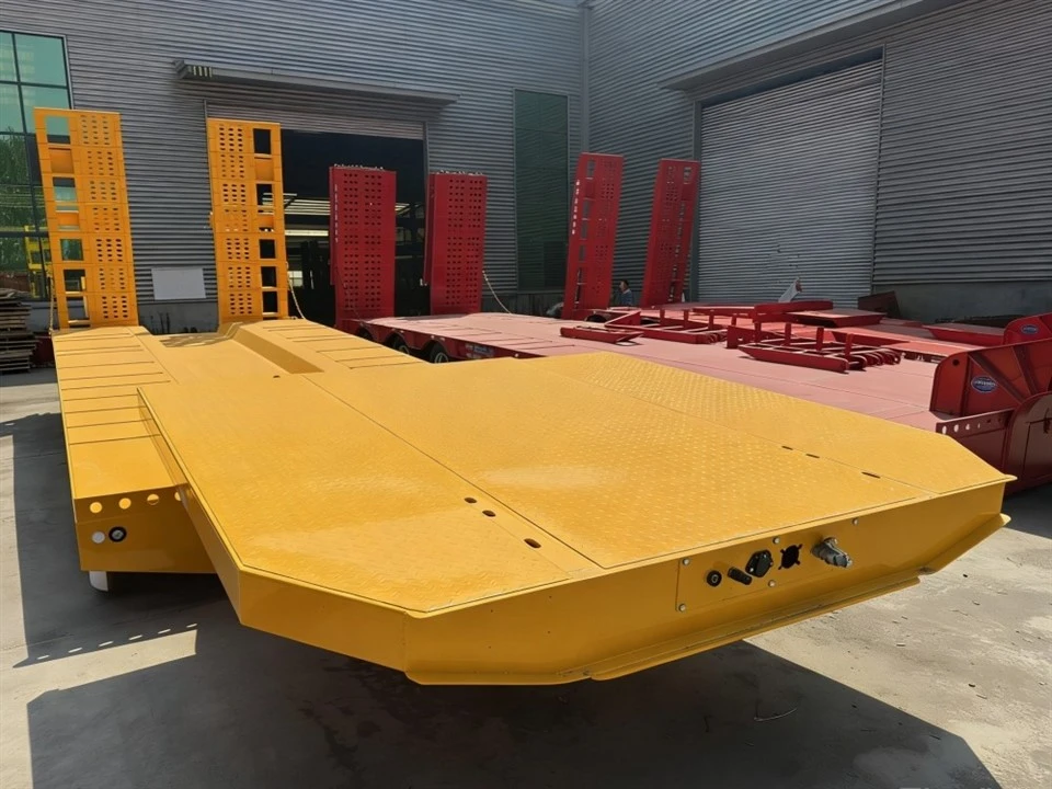 Heavy-duty Low-bed Semi-trailer factory